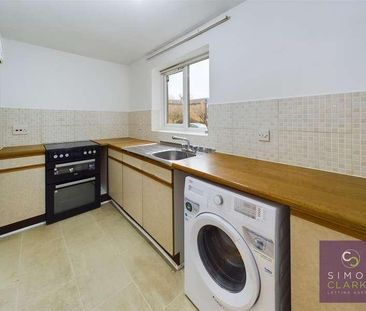 New Ash Close, East Finchley, - With Study Room, N2 - Photo 4