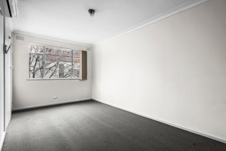 UNIQUE OPPORTUNITY | CENTRAL LOCATION | STORAGE GALORE - Photo 2