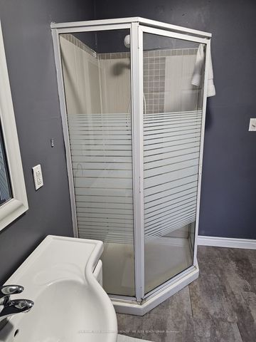 For Lease - 46 Grove Street Unit# Main, Welland, Ontario - Photo 5