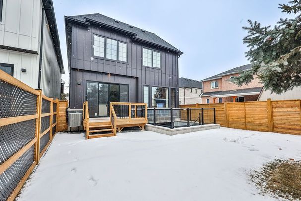 For Lease - 1012 Garrard Avenue, Mississauga, Ontario - Photo 1