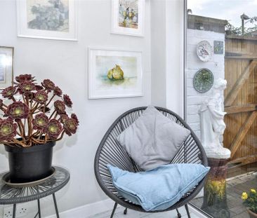 2 bedroom house to rent - Photo 2