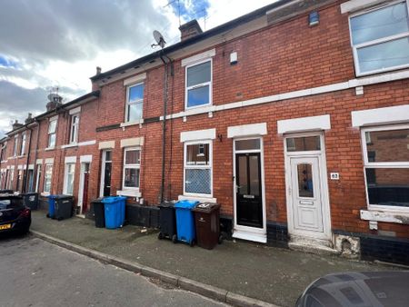 2 bedroom terraced house to rent - Photo 4