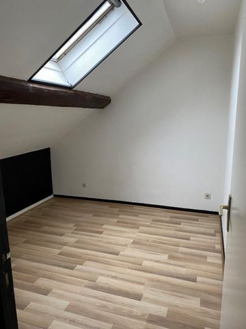 APPARTEMENT F2 RUE DES CHAVANNES - Photo 2