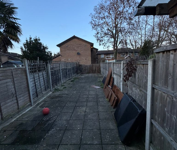 1 bedroom in a house share to rent - Photo 6