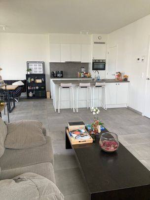 Nieuwbouwappartement met 2 slk. te huur nabij UZ Gent! - Photo 1