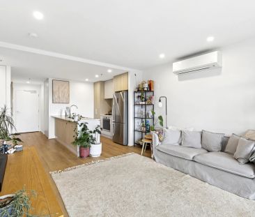 Stylish one bedroom apartment in the hear of Woden with a gym and p... - Photo 2