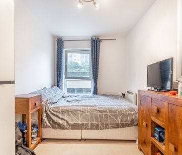 Room in a Shared Flat, Windmill House, E14 - Photo 5