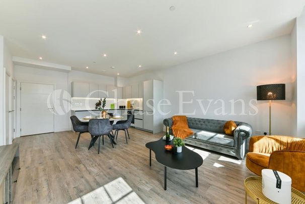 2 bedroom flat to rent - Photo 1
