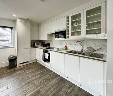 2 bedroom property to rent Denmark Villas, Hove, East Sussex, BN3 - Photo 4