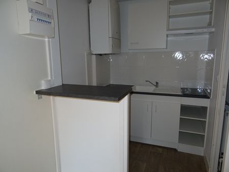 Location Appartement 2 pièces 42m² ORLEANS 45000 - Photo 4