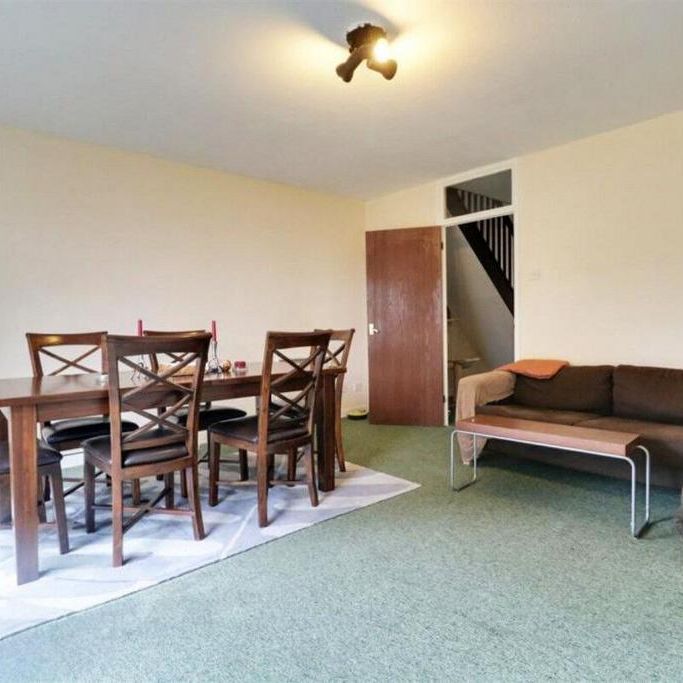 3 bedroom terraced house to rent - Photo 1