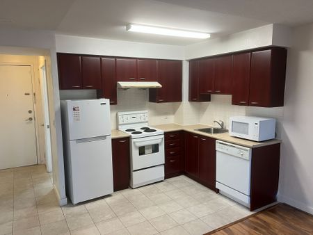 For Lease - 36 Lee Centre Drive Unit# 2105, Toronto, Ontario - Photo 2