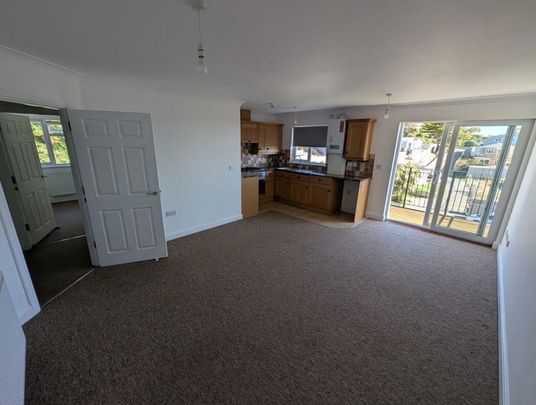 3 bedroom apartment to rent - Photo 1