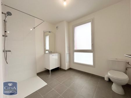 Location Appartement 2 pièces 48m² VALENCIENNES 59300 - Photo 4