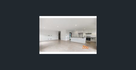 4x2 Modern Masterpiece – Stylish Comfort & Spacious Living Await! - Photo 4