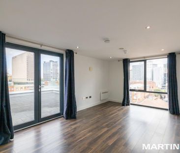 2 bedroom penthouse to rent - Photo 4