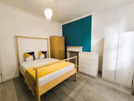 Room in a Shared Flat, Walm Lane, NW2 - Photo 2