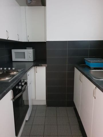 Studio to rent - Photo 3