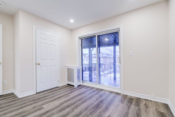 For Lease - 384 Oakwood Avenue Unit# 2nd, Toronto, Ontario - Photo 1