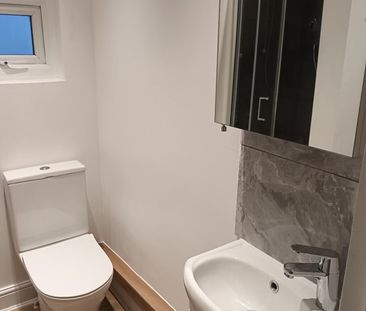 Studio Flat, Berrymead Gardens, W3 - Photo 2