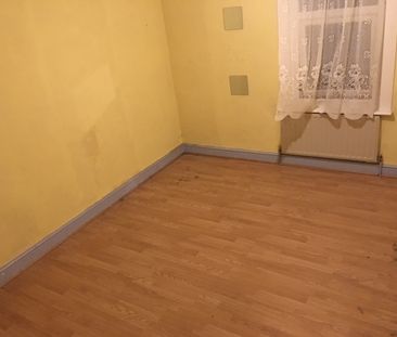 2 Bed Terraced House in Rural Vale, Northfleet - Photo 5