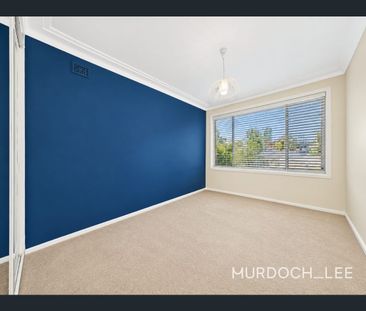 3 Bedroom House Walking Distance to Castle Hill Metro - Photo 2
