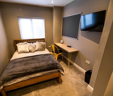 6 Bed Terraced House, Lawrence Road, L15 - Photo 5