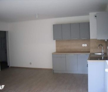 T3 - 3 Piece(s) - 69 M2 - Photo 1