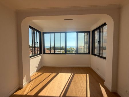 APARTAMENTO T1 - SÃO JOÃO DO ESTORIL | VISTA FRONTAL DE MAR - Photo 4