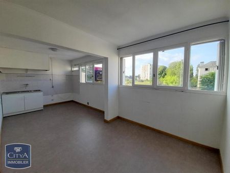 Location Appartement 2 pièces 38m² CHATEAUROUX 36000 - Photo 3