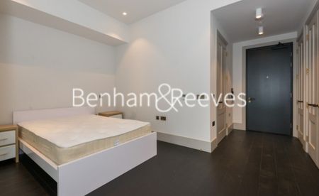 Studio flat to rent in Victoria Street, Victoria, SW1H - Photo 2