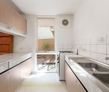 11/379 Dandenong Road, - Photo 4