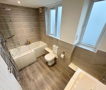 Astor Drive - Photo 2