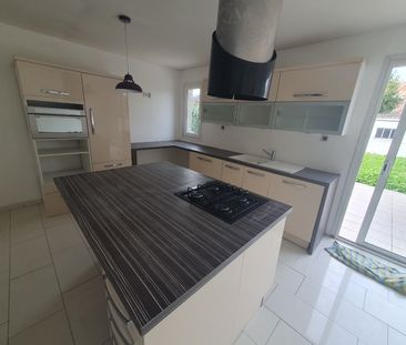 Location Maison 4 pièces 126m² FLERS EN ESCREBIEUX 59128 - Photo 2