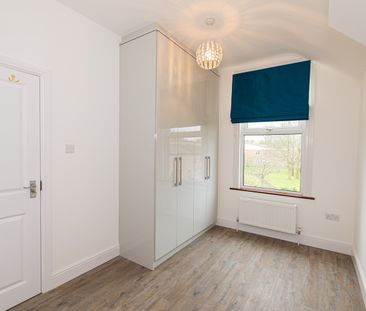 3 Bed Flat, Woodberry Crescent, N10 - Photo 2