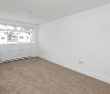 3 bedroom semi-detached house to rent - Photo 6