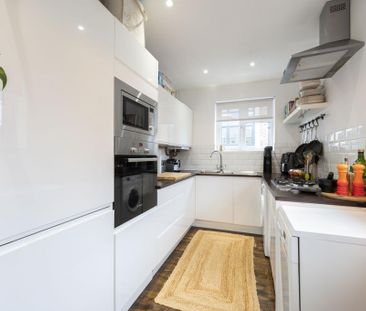 2 bedroom maisonette to rent - Photo 5
