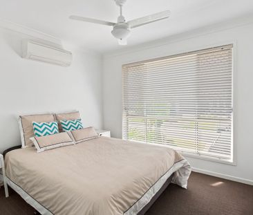 STAND OUT PROPERTY WITH TWO SEPARATE LIVING AREAS! - Photo 6