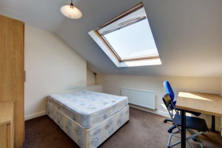 5 bedroom maisonette to rent - Photo 4