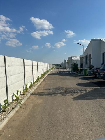 Casa parter moderna - Ostratu - 4 camere - 2 bai - 90mp - 39 - Fotografie 5