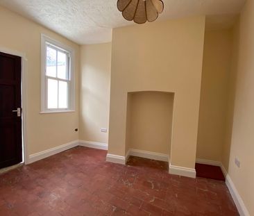 Ground Floor Flat, Monkmoor Road, Shrewsbury, SY2 5AG - Photo 1