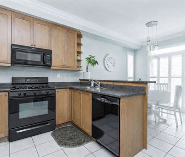 For Lease - 3717 Brinwood Gate, Mississauga, Ontario - Photo 5