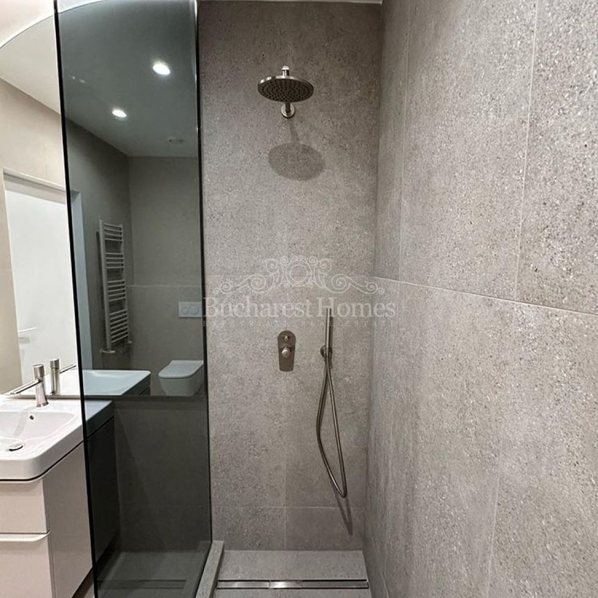 Immaculate One-Bedroom Apartment - Promenada Mall - Photo 1