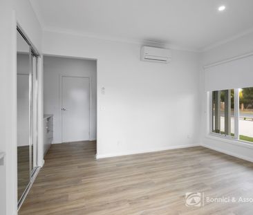 MODERN ROOMING HOUSE LIVING - Photo 3