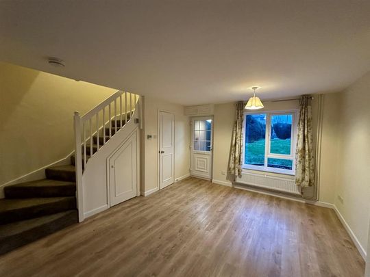 3 bedroom terraced house to rent - Photo 1