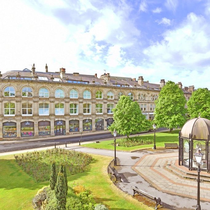 Grosvenor Buildings, Crescent Road, Harrogate, HG1 2RT - Photo 1