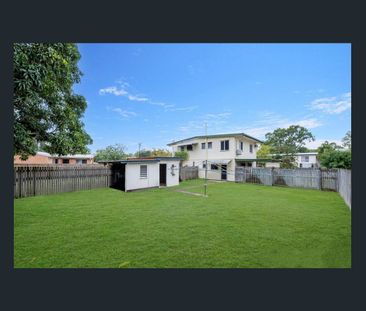 Comfort, Convenience & Space in the Heart of Kirwan! - Photo 1