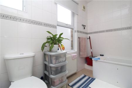 Parkfield Road, Harrow, HA2 8LB - Photo 3