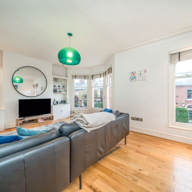 Burnbury Road, SW12 0EJ, London - Photo 1