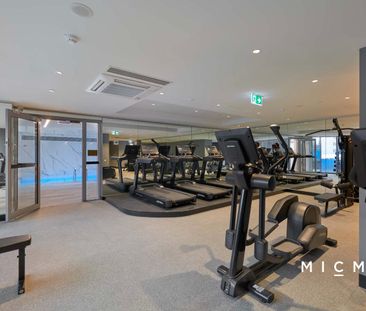 UNFURNISHED STYLISH ONE BEDROOM APARTMENT LOCATED IN THE HEART OF S... - Photo 5